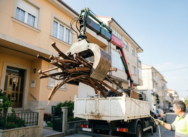 Servicio de recogida de chatarra a domicilio en Ourense - Imagen 1