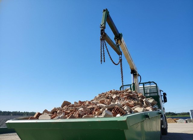 Servicio de retirada de escombros y valorización en Ourense - Imagen 1