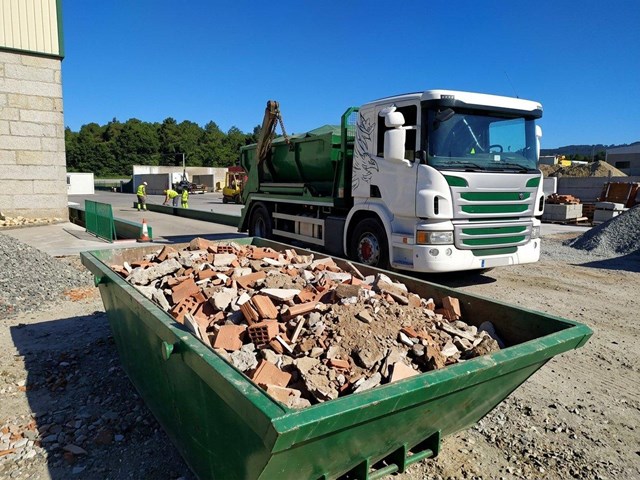Servicio de retirada de escombros y valorización en Ourense